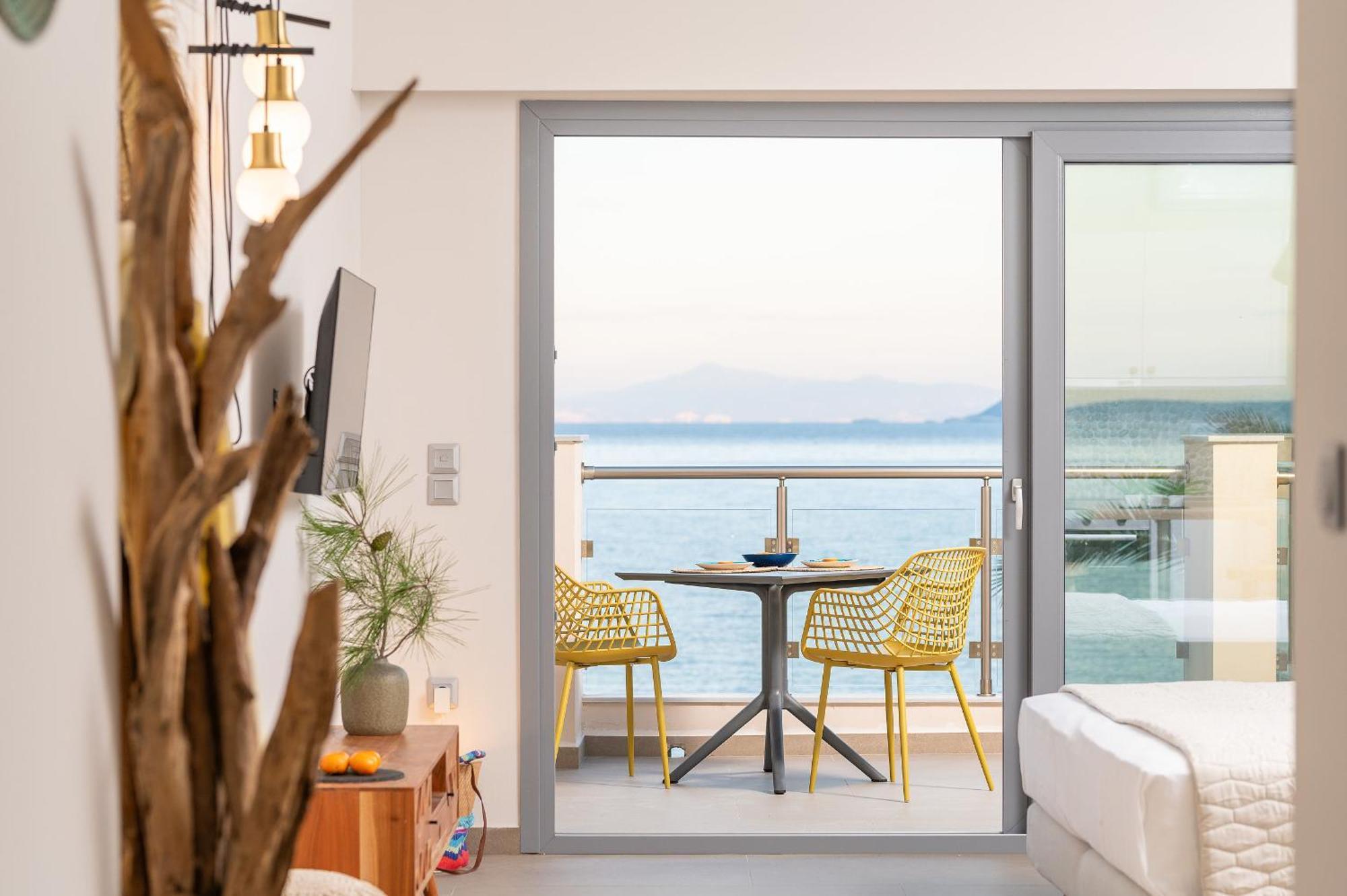 8Moons Boutique Apartments Kokkari Bagian luar foto
