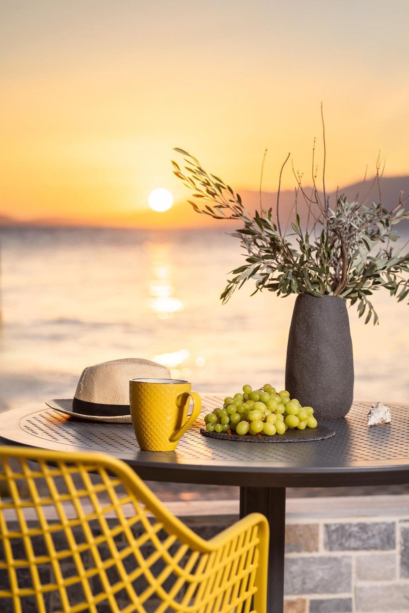 8Moons Boutique Apartments Kokkari Bagian luar foto