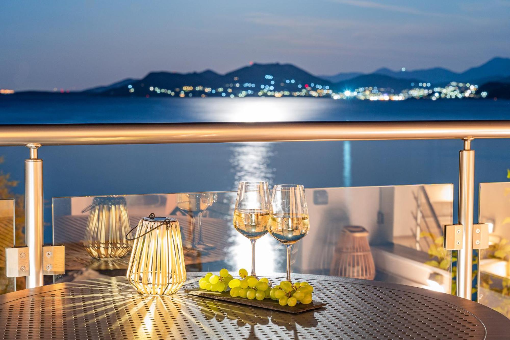 8Moons Boutique Apartments Kokkari Bagian luar foto
